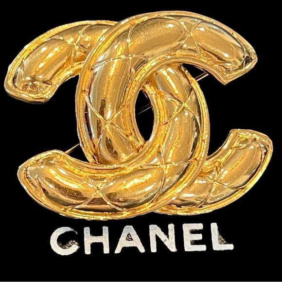 Chanel Matelasse CC Brooch - Picture 1 of 5